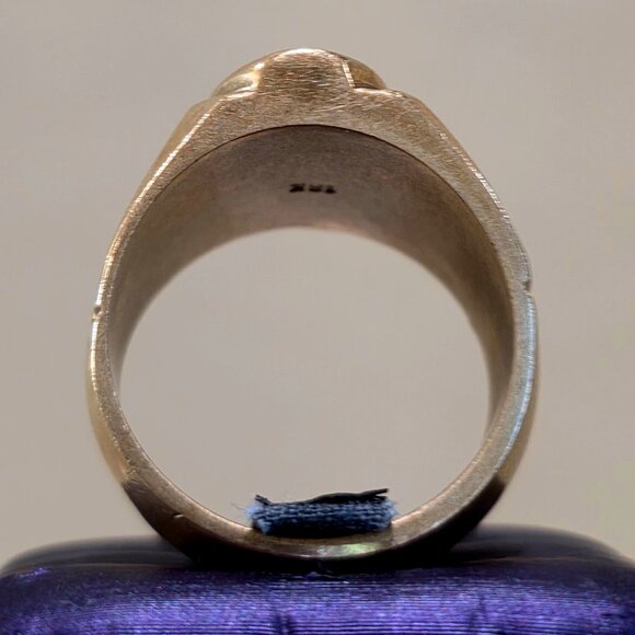 Antique Vintage Signet Men's Ring in Brass Engraved Crest SZ 10.5-10.75 18.7 gm - Picture 7 of 12